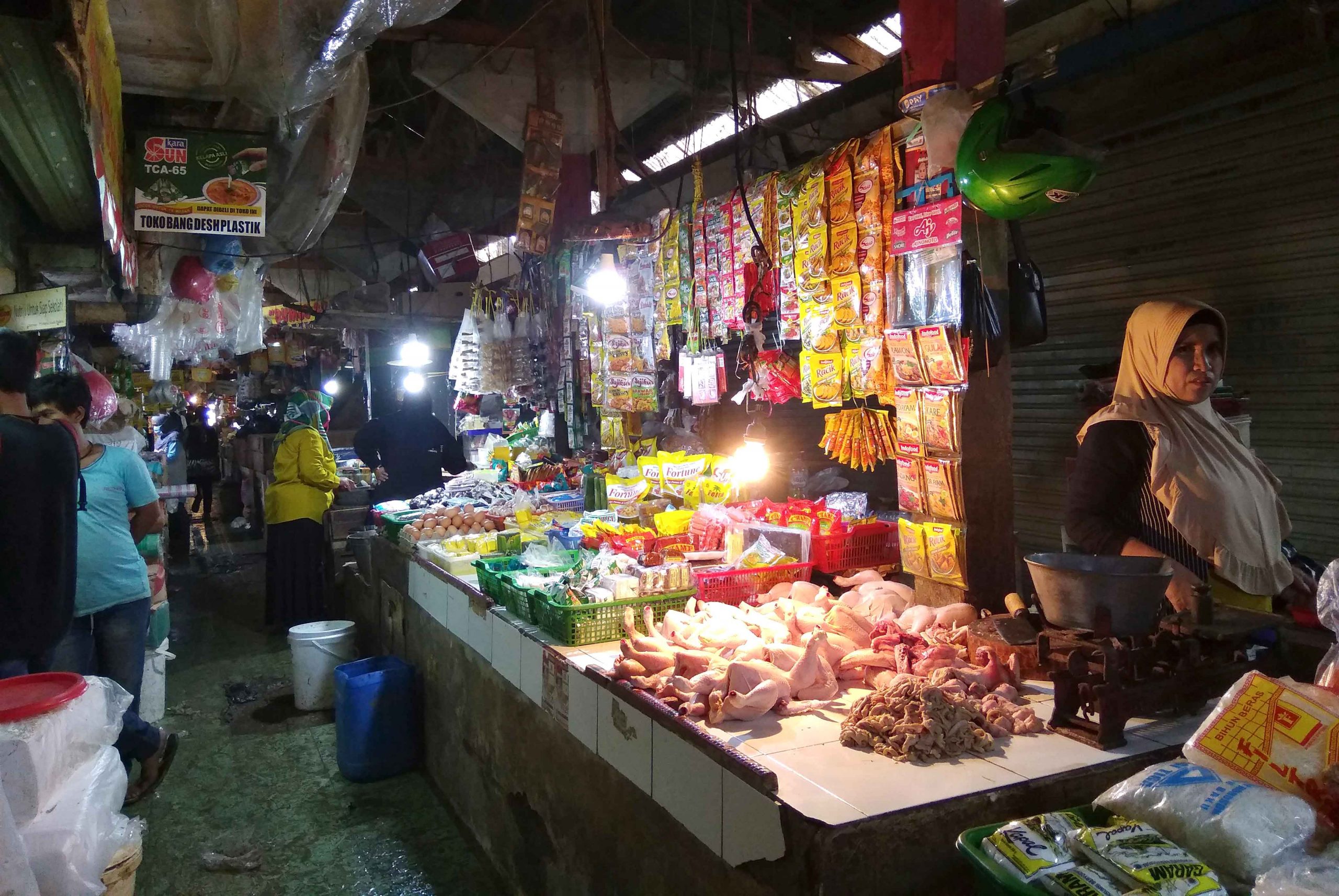 Gubernur Usulkan ke Mendag Tes Masif COVID-19 di Pasar Tradisional Gubernur Usulkan ke Mendag Tes Masif COVID-19 di Pasar Tradisional