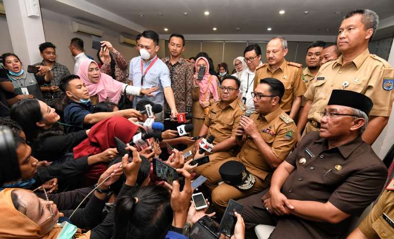 Jabar Bentuk Crisis Centre COVID-19