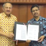 Pemprov Jabar Gandeng PT Pos Logistik Indonesia Distribusikan Sejuta Masker