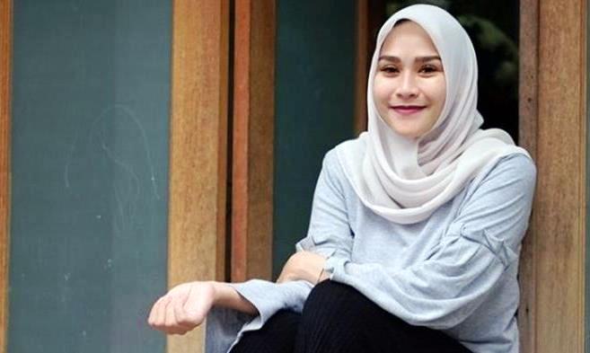Ada Covid-19, Zaskia Adya Mecca Jadi Irit