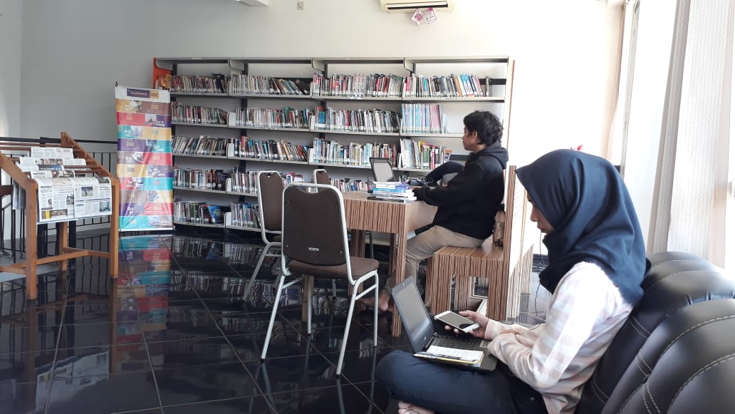 Melalui Aplikasi E-lib Tawarkan Solusi Baca Online Ditengah Anjuran Stay at Home Melalui Aplikasi E-lib Tawarkan Solusi Baca Online Ditengah Anjuran Stay at Home