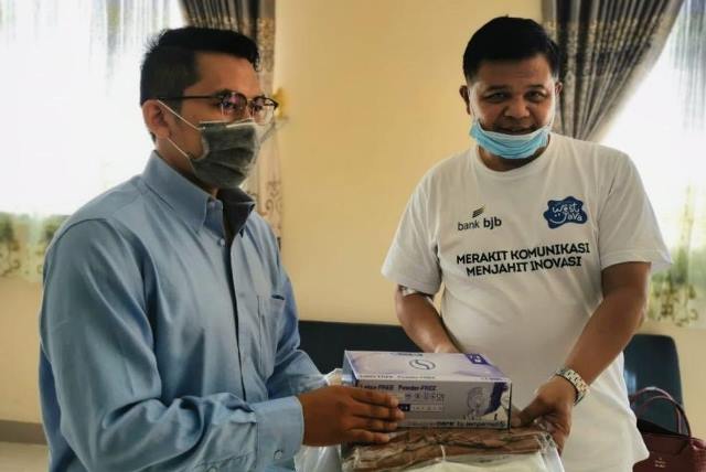 32 Puskesmas Dapat Bantuan APD dari Adin