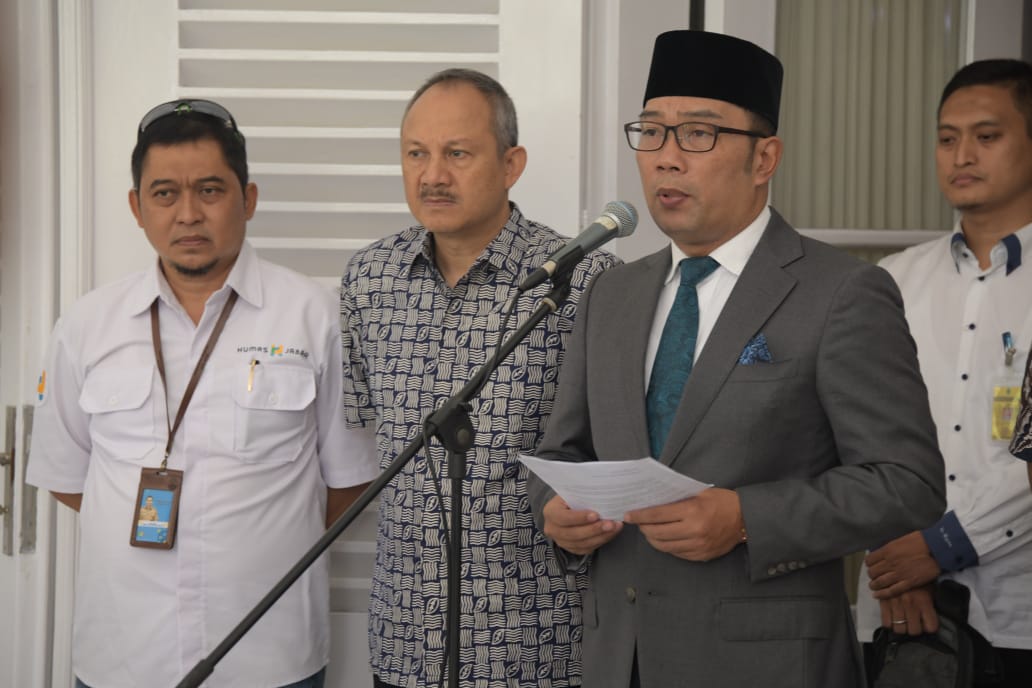 Akibat Ada Kontak Fisik dengan Pendeta, 226 Jemaat Gereja Bethel di Bandung Positif Korona Akibat Ada Kontak Fisik dengan Pendeta, 226 Jemaat Gereja Bethel di Bandung Positif Korona
