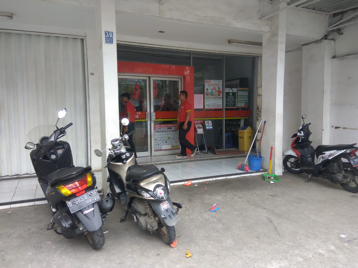 Kurang Sosialisasi, Toko Modern di KBB Masih Banyak yang Langgar Jam Operasional Kurang Sosialisasi, Toko Modern di KBB Masih Banyak yang Langgar Jam Operasional