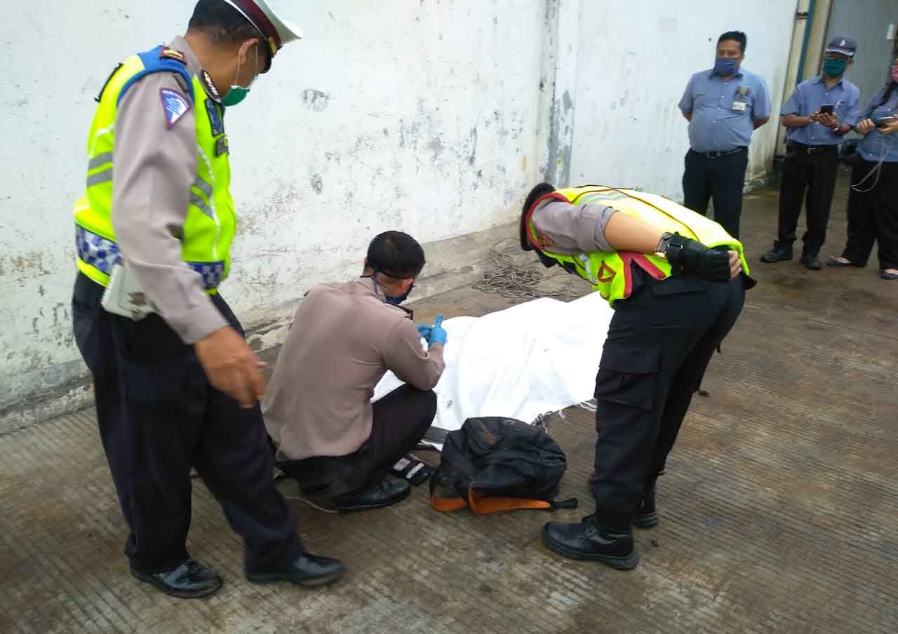 Pengendara Motor Terseret Arus Sungai Ciputri, Mayat Korban Ditemukan Hanyut 200 Meter