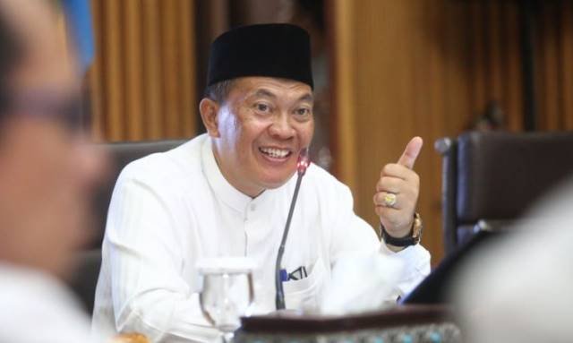 Rapid Tes COVID-19 Akhirnya Diputuskan di Balai Kota Rapid Tes COVID-19 Akhirnya Diputuskan di Balai Kota