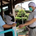 Pasar Tutup, Industri Jalan Terus