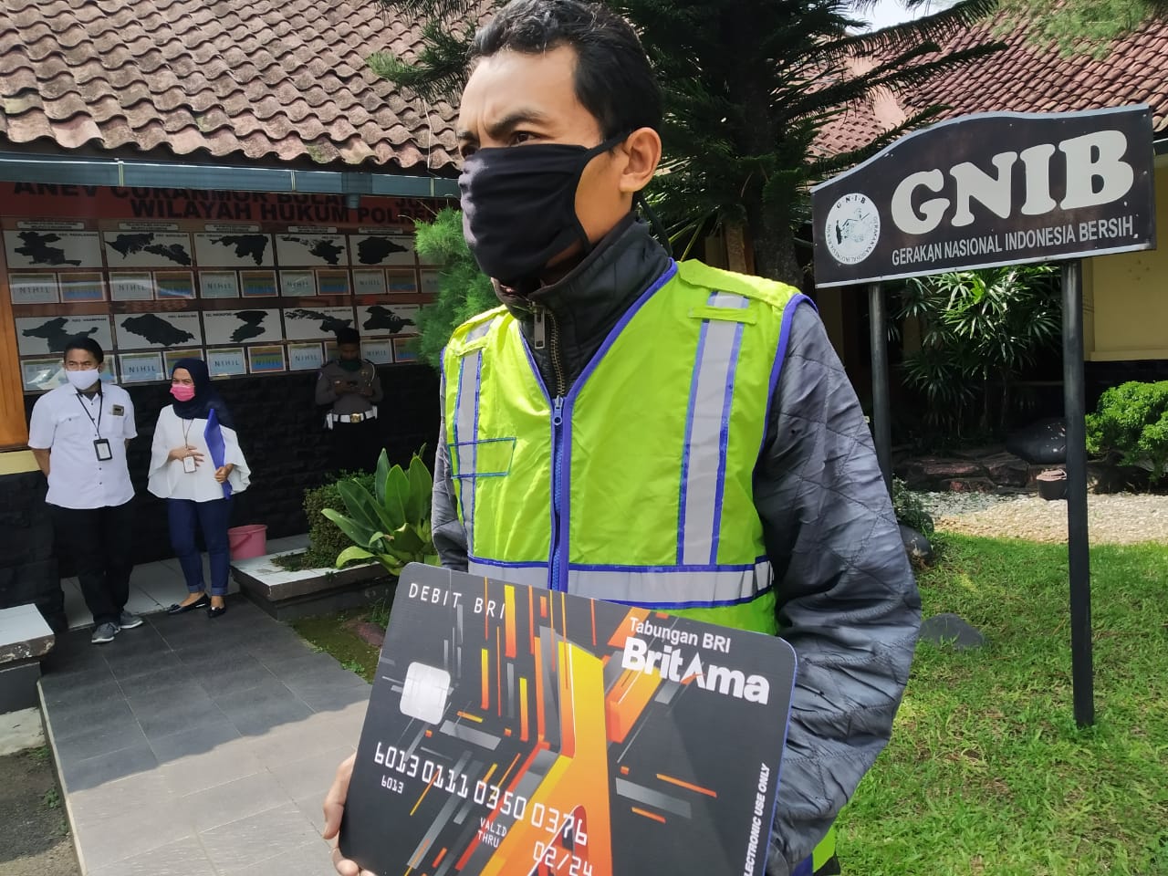 Kena Dampak Covid-19, Penghasilan Asep Sebagai Ojek Pangkalan di Ujung Tanduk Kena Dampak Covid-19, Penghasilan Asep Sebagai Ojek Pangkalan di Ujung Tanduk