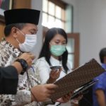 21 Guru Ikuti Pelantikan di Rumah