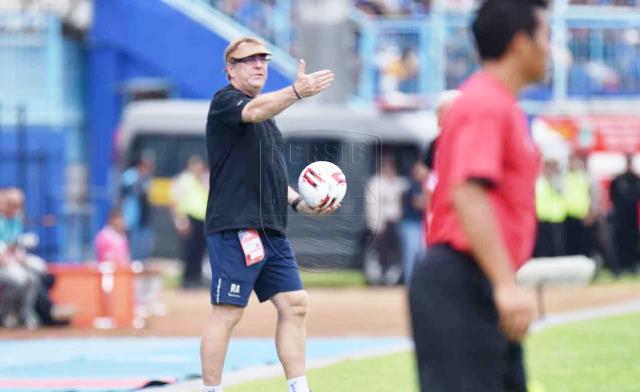 Robert Setuju Lanjutan Liga 1 Tanpa Penonton