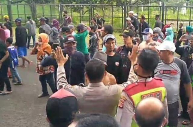 Rapid Test Masal di GBLA Gagal