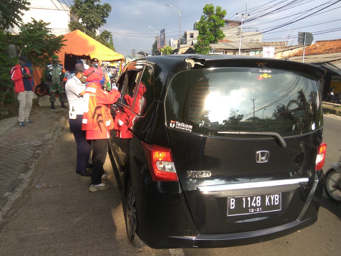 PSBB Tidak Pengaruhi Warga KBB untuk Beraktivitas, Puluhan Ribu Lakukan Pelanggaran PSBB Tidak Pengaruhi Warga KBB untuk Beraktivitas, Puluhan Ribu Lakukan Pelanggaran
