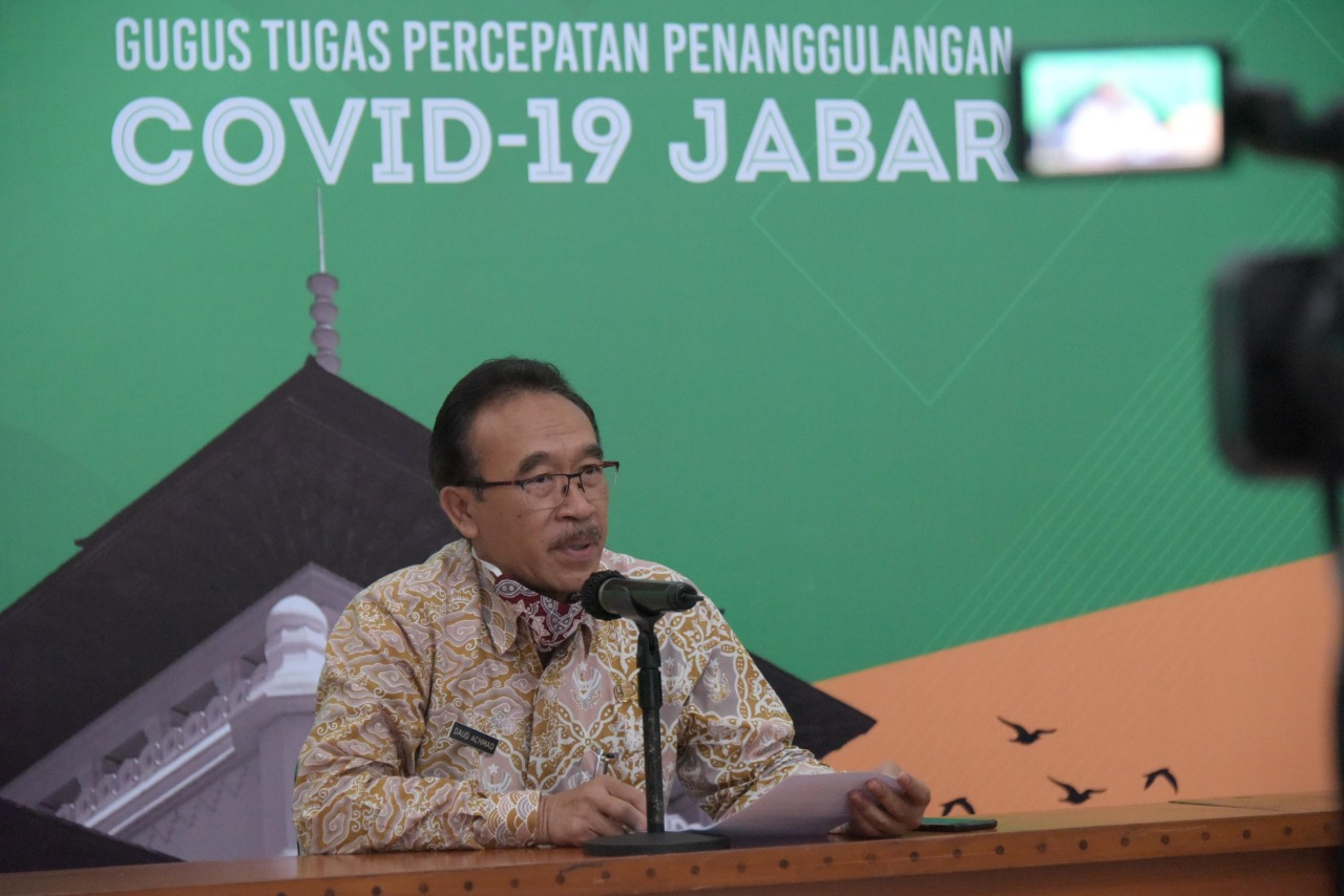 Jumlah Positif Covid-19 Naik Jadi 1.009, Pempov Jabar Ajukan PSBB Tingkat Provinsi Jumlah Positif Covid-19 Naik Jadi 1.009, Pempov Jabar Ajukan PSBB Tingkat Provinsi