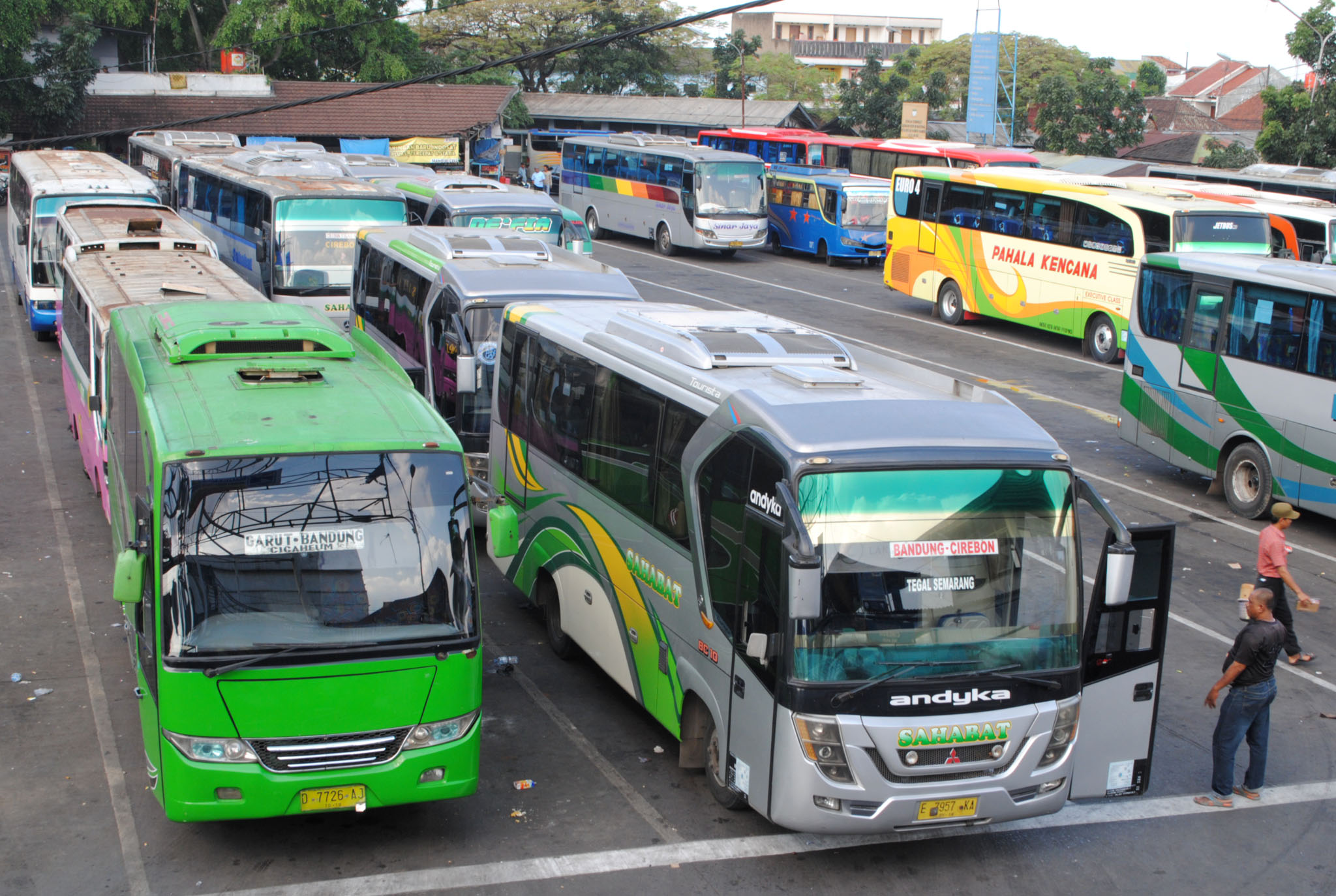 Hanya Bus dengan Stiker Khusus Bisa Lolos untuk Keperluan Non Mudik