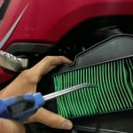 Cara Membersihkan Filter Udara Sepeda Motor dengan Benar