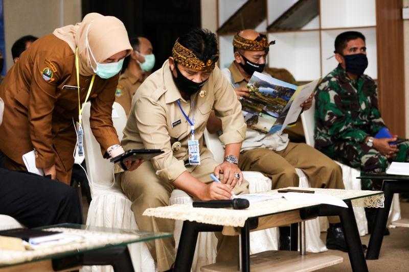 Pemkab Perpanjang PSBB Parsial di Delapan Kecamatan