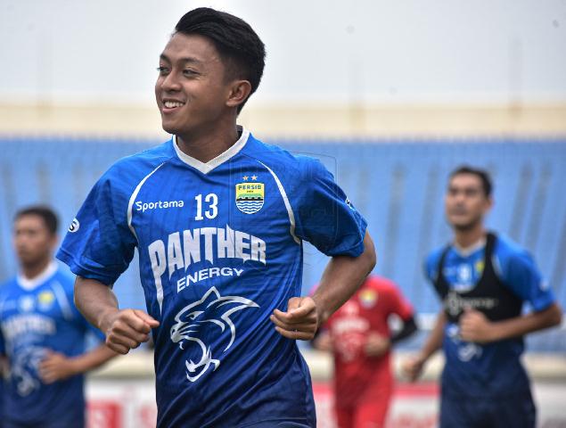 Mimpi Tersimpan Febri Berkarir di Eropa