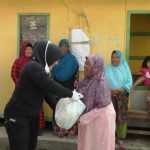 Datangi Rumah Warga, HMJ Salurkan Bantuan