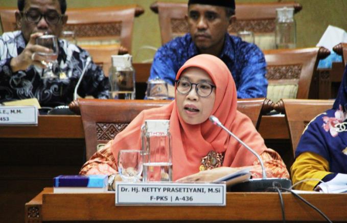 Netty Tagih Janji Presiden Kebut Tes Corona di Indonesia