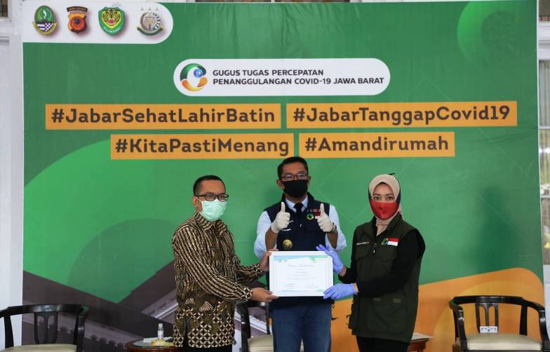 Bank bjb Beserta Karyawan Salurkan Bantuan Lanjutan Untuk Cegah Covid-19 Bank bjb Beserta Karyawan Salurkan Bantuan Lanjutan Untuk Cegah Covid-19