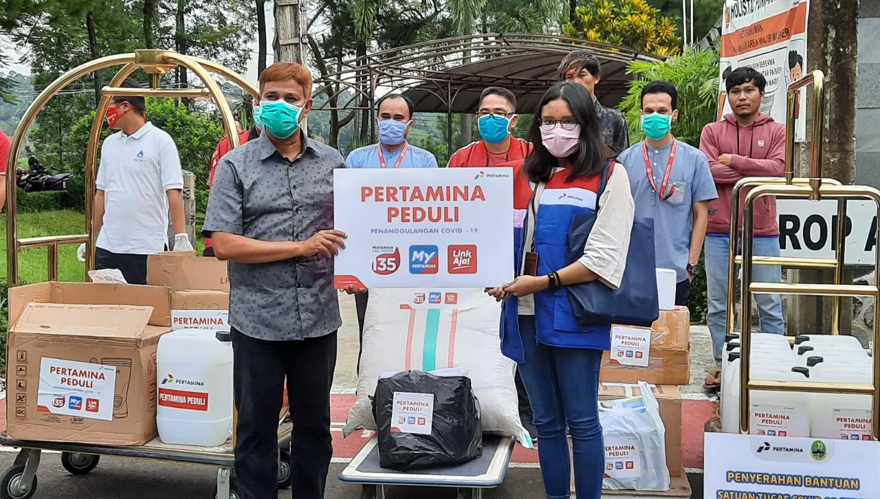 Pertamina bantu Paket APD Lengkap untuk Tenaga Kesehatan Rumah Sakit Rujukan bagi Pasien BPJS di Purwakarta Pertamina bantu Paket APD Lengkap untuk Tenaga Kesehatan Rumah Sakit Rujukan bagi Pasien BPJS di Purwakarta