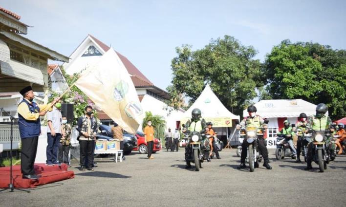 Uu Pimpin Penyaluran Bansos