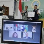 Bantuan APD untuk Jabar Terus Mengalir