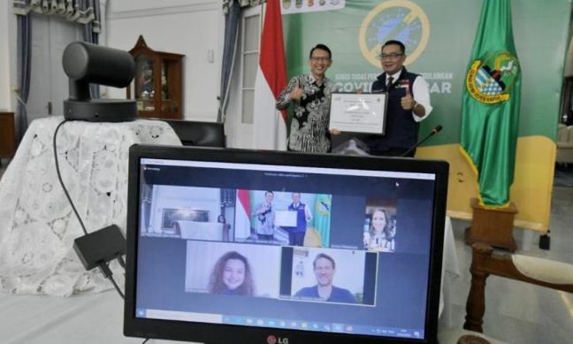 Bantuan APD untuk Jabar Terus Mengalir Bantuan APD untuk Jabar Terus Mengalir