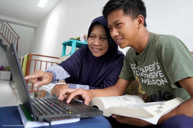 Diskominfo Sebut Ada 1.000 Titik Blank Spot di Jabar, PJJ Jadi Terkendala