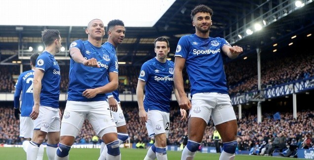 Jersey Everton Bakal Berlogo Ganja
