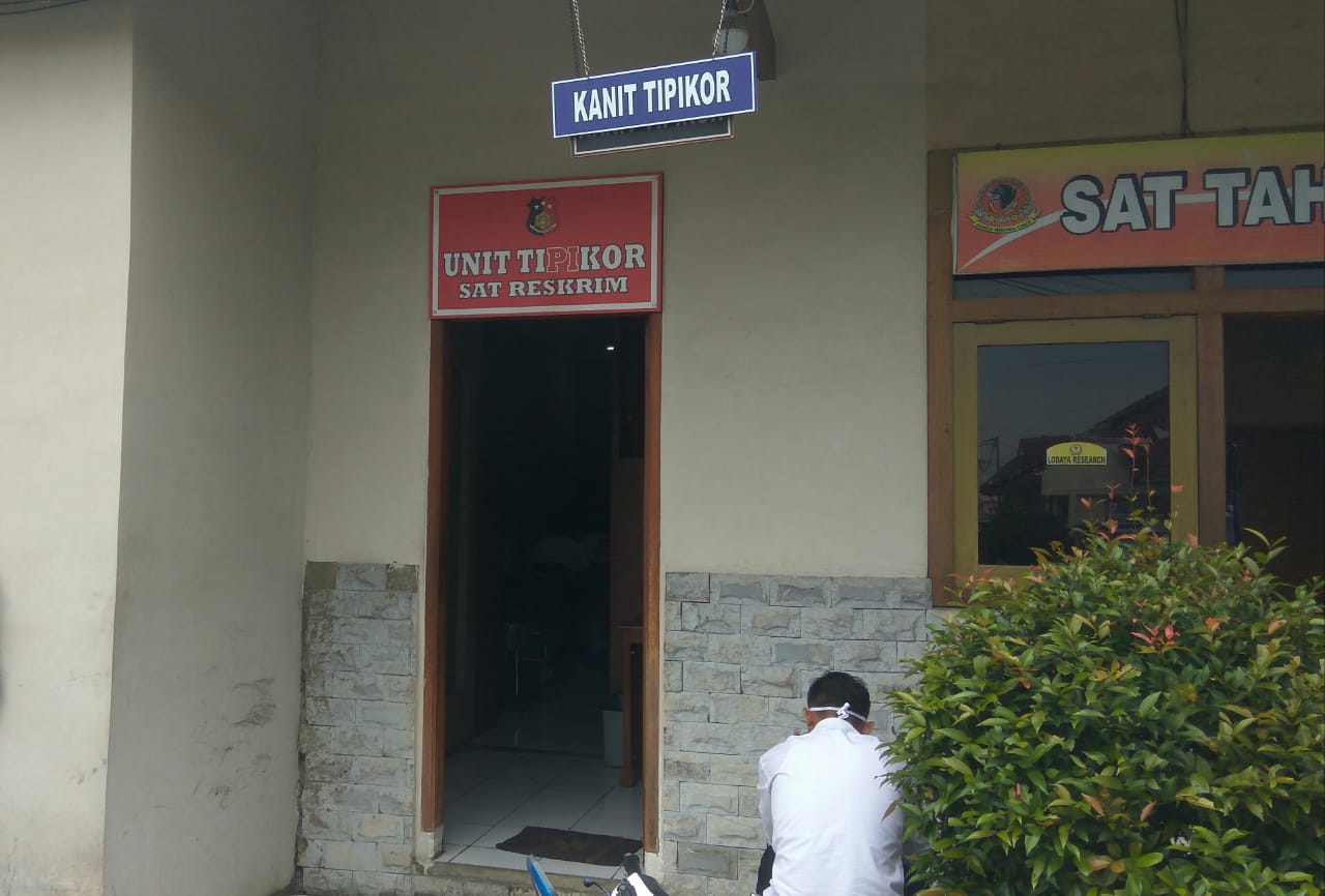 Temuan Paket Sembako Ayam Busuk Berujung Pada Hukum