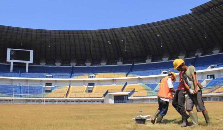 Pemkot Tetap Berjuang Tuntaskan GBLA Pemkot Tetap Berjuang Tuntaskan GBLA