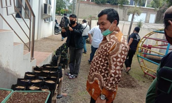 PKS Berikan Perhatian untuk Sektor Pertanian PKS Berikan Perhatian untuk Sektor Pertanian