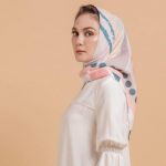  Luna Maya Mulai Galau