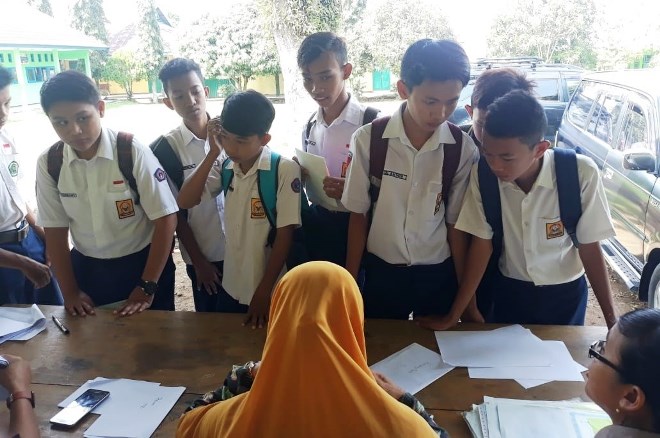 Larang Orang Tua Siswa Datang ke Sekolah