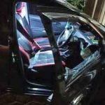 Lagi Enak Dicukur, Mobil Malah Dibobol Pencuri