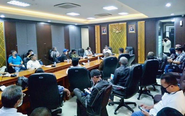 Para Pedagang Ancam Turun ke Jalan