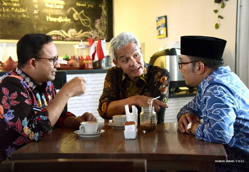 Dominasi Hasil Survei : Tiga Kepala Daerah Ramaikan Bursa Pilpres Dominasi Hasil Survei : Tiga Kepala Daerah Ramaikan Bursa Pilpres