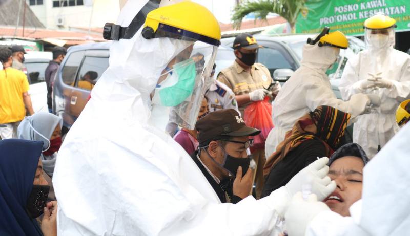 Pedagang Pasar Patrol Cemas Tunggu Hasil Tes Swab Covid-19