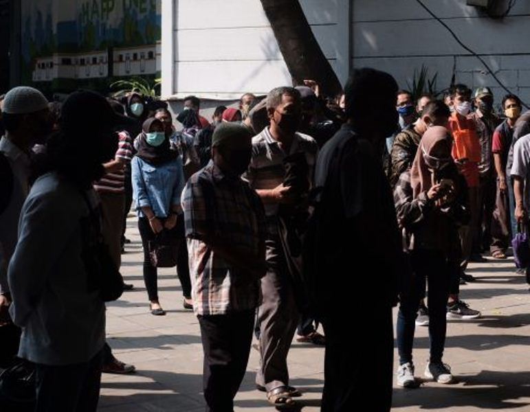 Longgarnya Pemberlakuan PSBB : Waspadai Gelombang Kedua Covid-19 Longgarnya Pemberlakuan PSBB : Waspadai Gelombang Kedua Covid-19