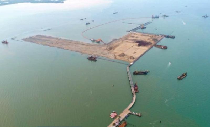 RTRW Jabar Dikejar Dealine Penampakan area reklamasi Pelabuhan Patimban dari foto udara (drone) PT PP-Wika Maret lalu. YOGI MIFTAHUL FAHMI PASUNDAN