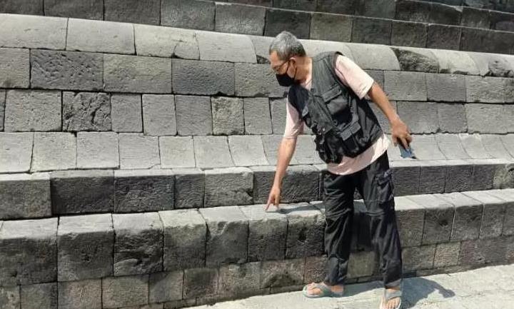 Hujan Abu Guyur Borobudur