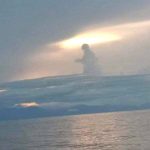 Heboh Kemunculan Bayangan Mirip Nabi Isa di Langit Pantai Nabire, Apa Komentarnya Mbah Mizan?