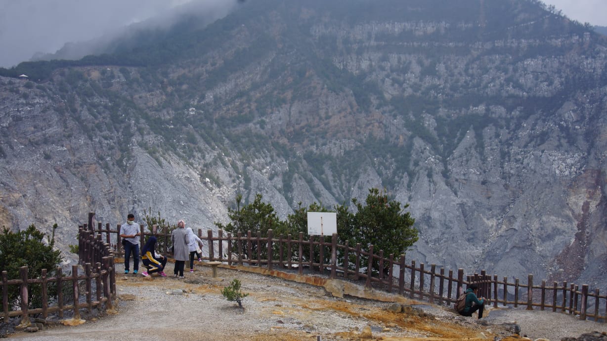 Kembali Beroperasi, Objek Wisata Gunung Tangkuban Parahu Tak Lakukan Pembatasan Wisatawan