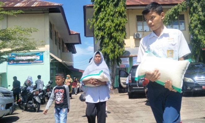 Siswa Miskin Terpaksa Pindah Jalur