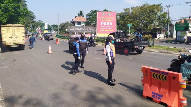PSBB, Pemkot Bandung Tiadakan Cek Poin PSBB, Pemkot Bandung Tiadakan Cek Poin