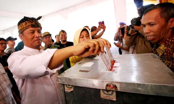 Awasi Bansos di Tengah Pilkada