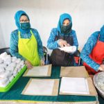 Gerakan Sabandung Binong Sediakan 200 Paket Nasi Bungkus Setiap hari di Tengah Pandemi Cpvid-19