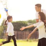 Tak Perlu Sempurna, Anak Butuh Orang Tua Bahagia