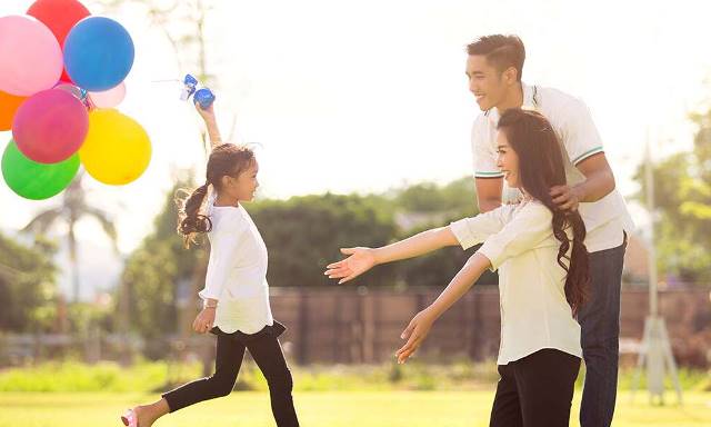 Tak Perlu Sempurna, Anak Butuh Orang Tua Bahagia